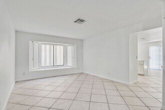 2329 Chatfield Dr in Las Vegas, NV - Building Photo - Building Photo