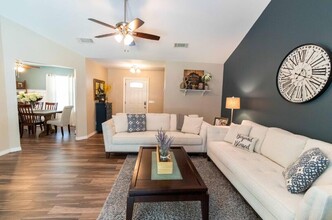 195 Sparkleberry Ln in Freeport, FL - Building Photo - Building Photo