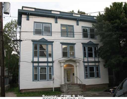 227 Hillside Ave in Waterbury, CT - Building Photo