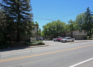 Terrace Apartments in Carmichael, CA - Foto de edificio - Building Photo