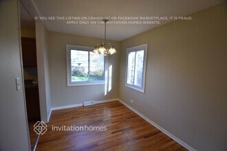 724 W James St in Villa Park, IL - Foto de edificio - Building Photo