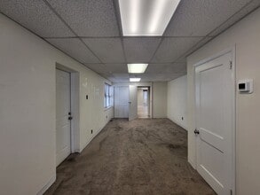 2114 Darby Rd in Havertown, PA - Foto de edificio - Building Photo