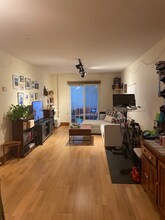 2440 Massachusetts Ave, Unit 19 in Cambridge, MA - Foto de edificio - Building Photo