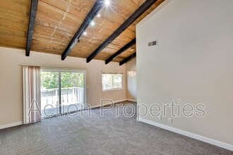 255 S Rengstorff Ave in Mountain View, CA - Building Photo - Building Photo