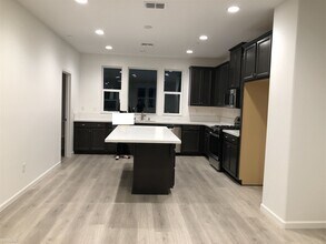 2726 Montecito Vista Way-Unit -Unit 3 in San Jose, CA - Building Photo - Building Photo
