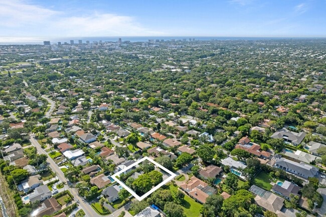 899 NW 6th Dr in Boca Raton, FL - Building Photo - Building Photo