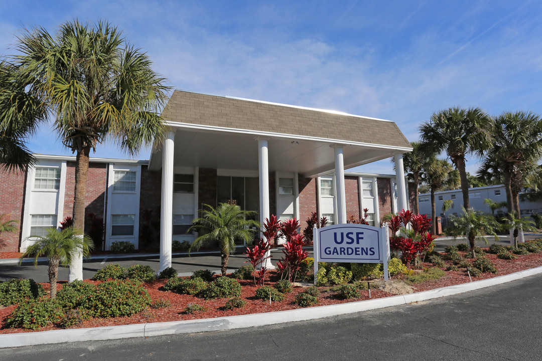 USF Gardens in Tampa, FL - Building Photo