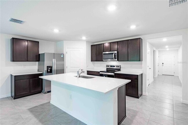 11268 SE 67th Cir in Belleview, FL - Building Photo - Building Photo