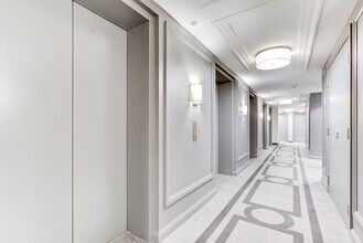 28 Hazelton Ave in Toronto, ON - Building Photo - Building Photo