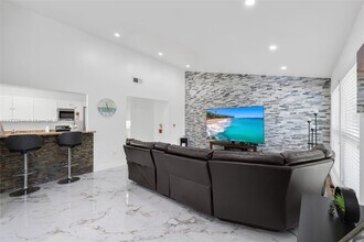 1318 Bayport Ave in Marco Island, FL - Building Photo - Building Photo