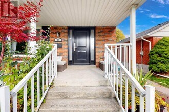 68 Christina Crescent in Toronto, ON - Building Photo - Building Photo
