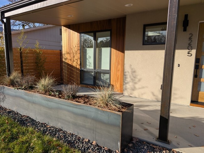 2205 N 18th St in Boise, ID - Building Photo - Building Photo