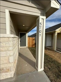 5701 St Emma Dr in Laredo, TX - Building Photo - Building Photo