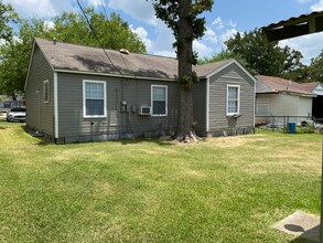 205 Chambers St in Lufkin, TX - Building Photo - Building Photo