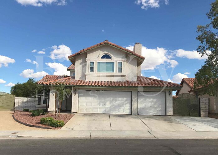 344 Templeton Dr in Henderson, NV - Building Photo