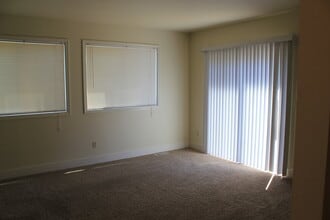 1308 N Brooklane St in Ellensburg, WA - Building Photo - Building Photo