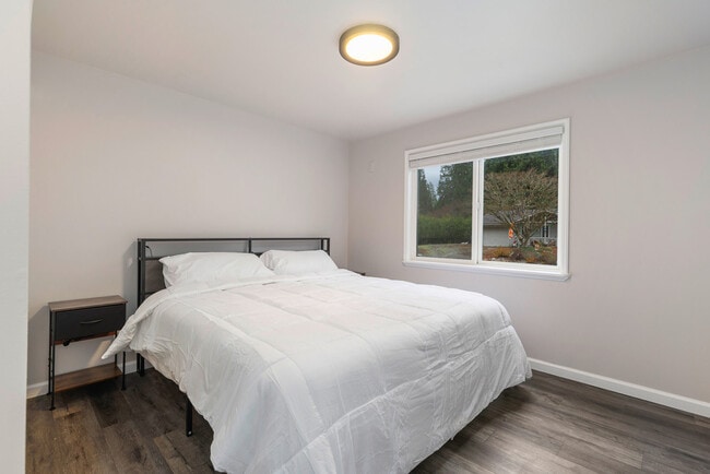 19122 3rd Dr SE in Bothell, WA - Foto de edificio - Building Photo