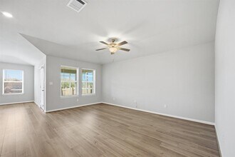 809 Russet Rock Dr in Austin, TX - Building Photo - Building Photo