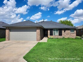 1505 Westminster Ave in Wolfforth, TX - Building Photo