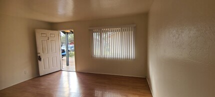 1535 E 29th Ave, Unit 3 in Apache Junction, AZ - Foto de edificio - Building Photo