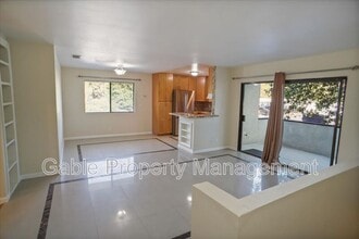 23528 Newhall Ave in Santa Clarita, CA - Building Photo - Building Photo