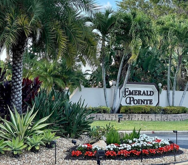7922 Sandy Pointe Dr in Delray Beach, FL - Building Photo - Building Photo