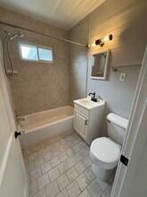662 E Saratoga St in Ferndale, MI - Building Photo - Building Photo