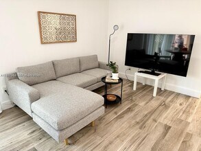 4544 NW 79th Ave in Doral, FL - Building Photo - Building Photo