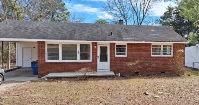 property at 921 Beverly Dr