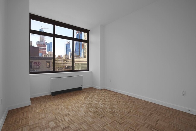 360 W 43rd St, Unit APT S2E in New York, NY - Building Photo - Building Photo