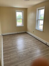 230 Trumbull St in Elizabeth, NJ - Building Photo - Building Photo