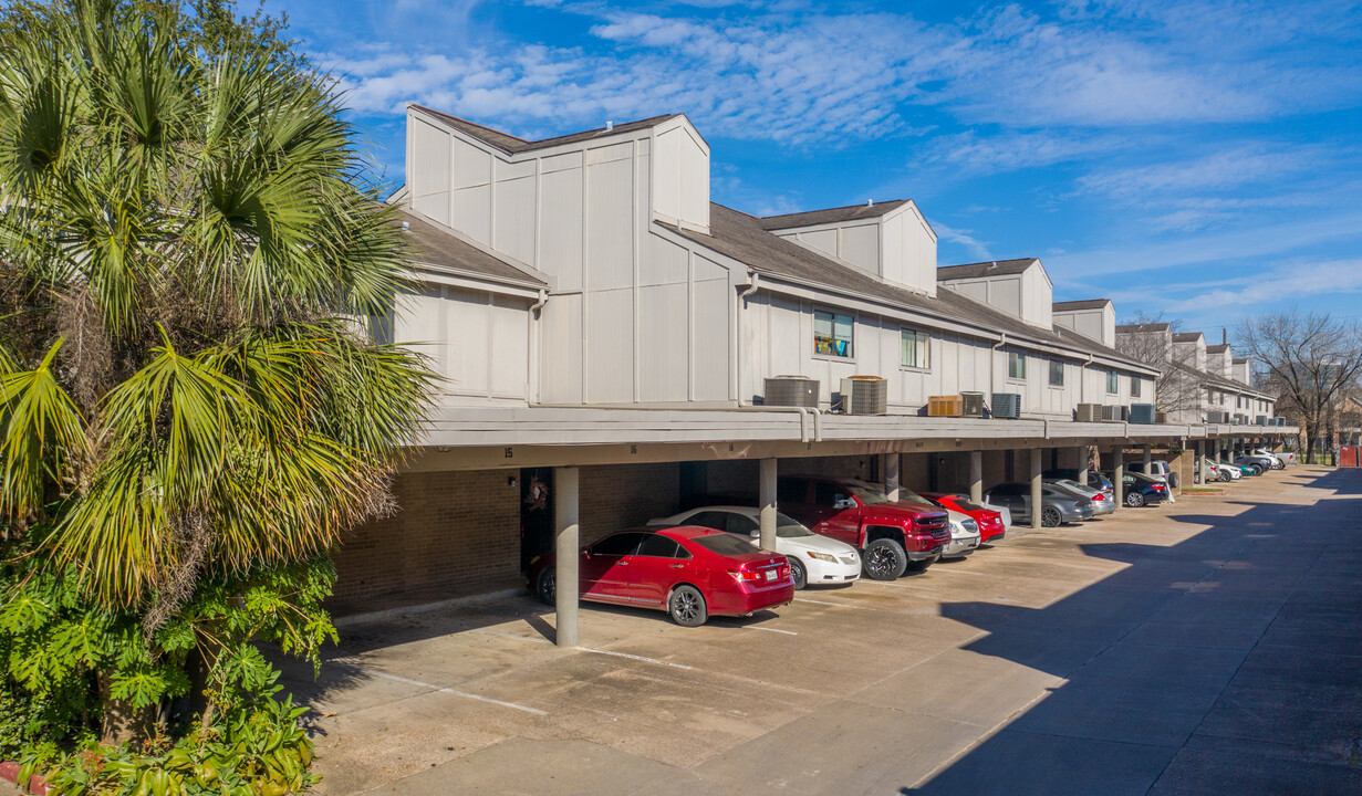 Evergreen Commons in Houston, TX - Building Photo