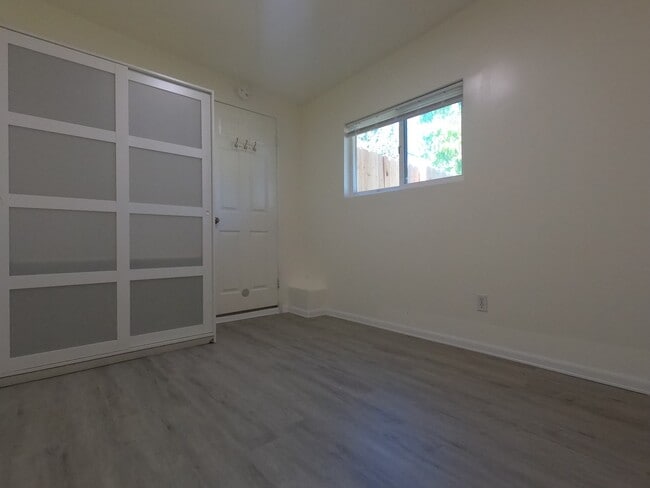 2520 21st St, Unit B in Santa Monica, CA - Building Photo - Building Photo