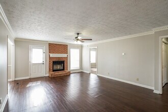 135 Luna Ln in Hendersonville, TN - Building Photo - Building Photo