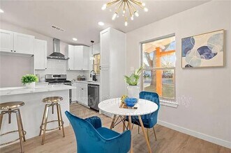 810 Sahara Ave in Austin, TX - Building Photo - Building Photo
