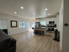 4616 Franklin Ave in Los Angeles, CA - Building Photo - Building Photo