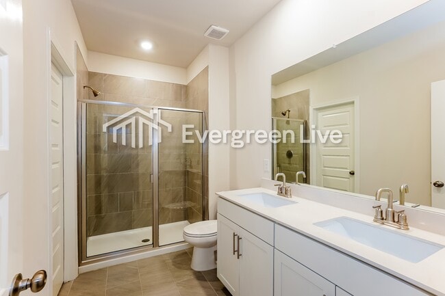 656 Shoemaker Ln in Clarksville, TN - Building Photo - Building Photo