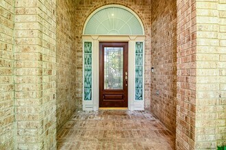 18035 Somerset Knolls Ct in Houston, TX - Building Photo - Building Photo