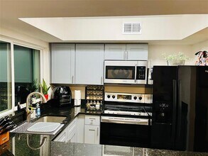 2640 Via Valencia in Carrollton, TX - Building Photo - Building Photo