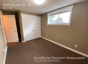 2066 Elliott St in Regina, SK - Building Photo