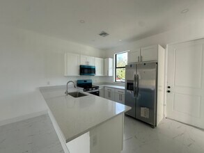 1120 Homer Ave S in Lehigh Acres, FL - Building Photo - Building Photo