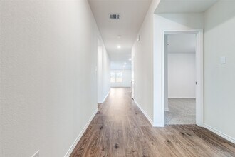 1704 Basalt Ln in Celina, TX - Foto de edificio - Building Photo