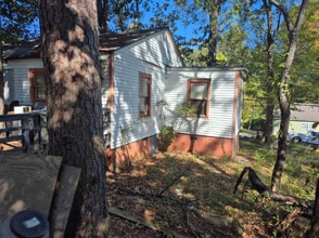 5107 W 22nd St in Little Rock, AR - Foto de edificio - Building Photo