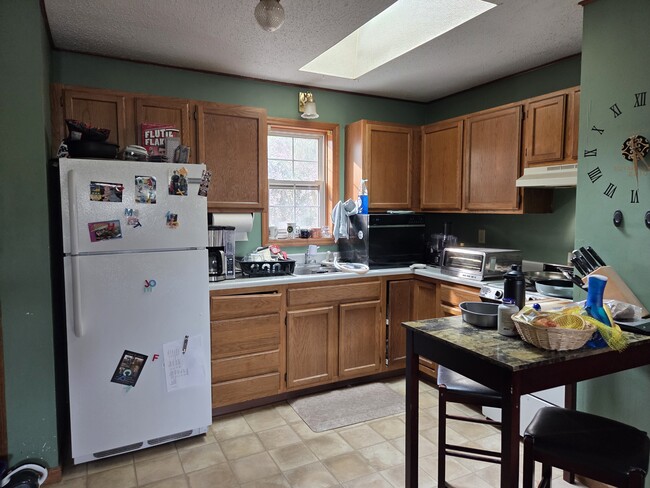 87 Beach Rd, Unit 87E in Halfmoon, NY - Foto de edificio - Building Photo