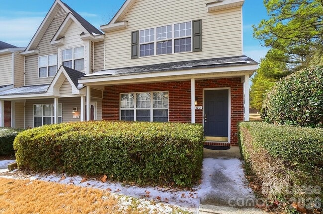 1760 Forest Side Ln in Charlotte, NC - Foto de edificio - Building Photo