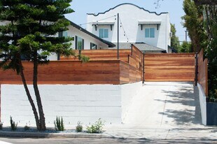 2215 Elsinore St in Los Angeles, CA - Building Photo