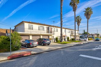 775 Portola Ave in Torrance, CA - Foto de edificio - Building Photo