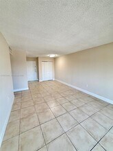 1755 W 60th St in Hialeah, FL - Building Photo - Building Photo