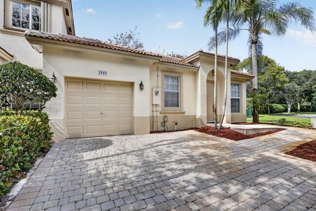 7915 NW 20th St in Pembroke Pines, FL - Building Photo - Building Photo