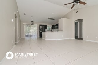 10612 Cedar Forest Cir in Clermont, FL - Building Photo - Building Photo